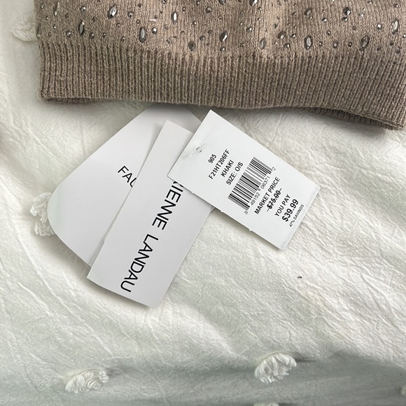 Winter hat - Picture 2 of 4